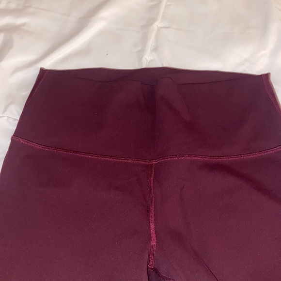 Lululemon Wunder Under High rise leggings. - Picture 4 of 5